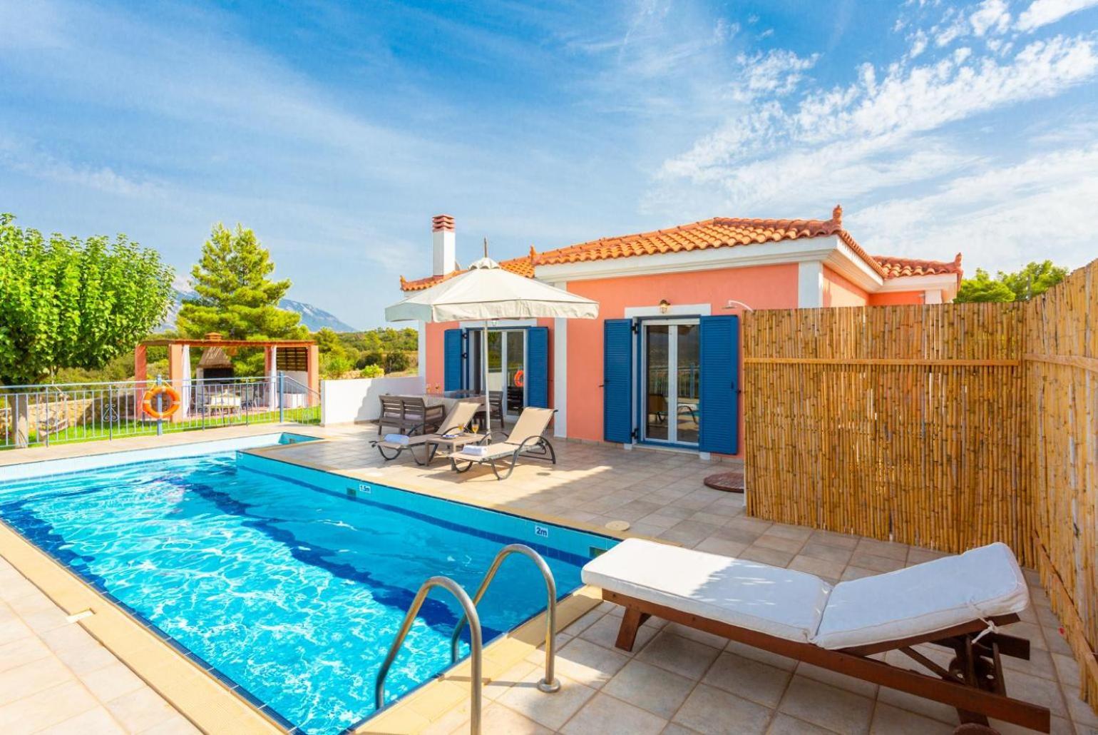 Villa Europe Ena Lakithra Luaran gambar